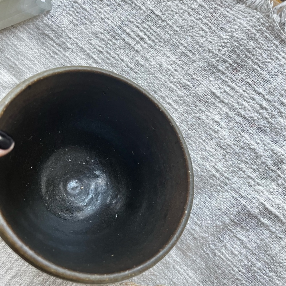 SOLD!! ~ Handmade Studio Art Pottery, Signed by Artist 2” tall - Picture 4 of 14